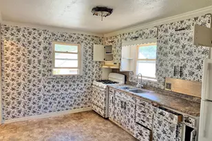 1205 James Ave, Albert Lea, MN 56007 - Photo 6