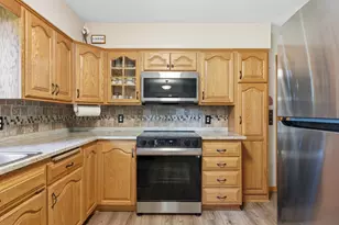 575 Prospect Ct NE, Saint Cloud, MN 56304 - Photo 6