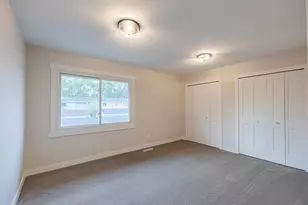101 Canabury Ct, Little Canada, MN 55117 - Photo 26