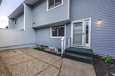 101 Canabury Court, Little Canada, MN 55117 - Photo 2