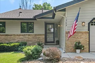 1309 Fremont Ct, Burnsville, MN 55306 - Photo 4
