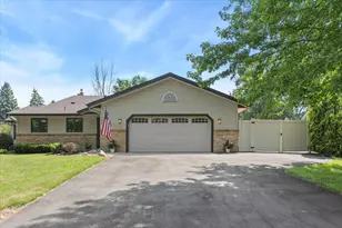 1309 Fremont Ct, Burnsville, MN 55306 - Photo 2