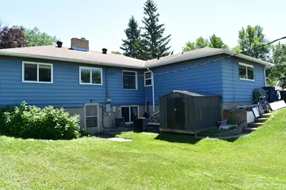 401 N Burlington Avenue, Fergus Falls, MN 56537 - Photo 6
