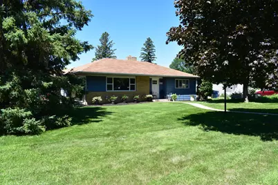 401 N Burlington Avenue, Fergus Falls, MN 56537 - Photo 1