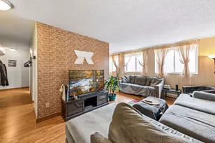 2381 Unity Ave N, Golden Valley, MN 55422 - Photo 4