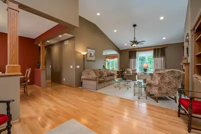 117 Grovebrook Drive, Mankato, MN 56001 - Photo 4