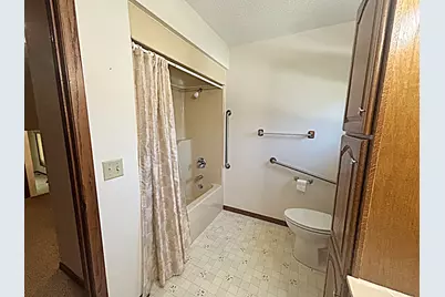 812 E Oak Street, Redwood Falls, MN 56283 - Photo 20