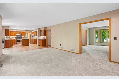 13710 61st Avenue N, Plymouth, MN 55446 - Photo 14
