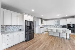 24877 Harvest Meadows Ct, Lakeville, MN 55044 - Photo 12