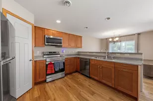 2402 Elianna Dr, Northfield, MN 55057 - Photo 4
