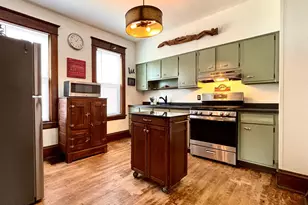 998 Margaret St, Saint Paul, MN 55106 - Photo 4