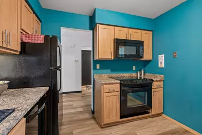318 E 44th Street, Minneapolis, MN 55409 - Photo 14