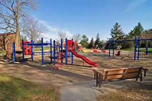 318 E 44th St, Minneapolis, MN 55409 - Photo 32