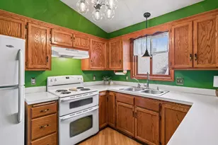 13225 Court Pl, Burnsville, MN 55337 - Photo 8
