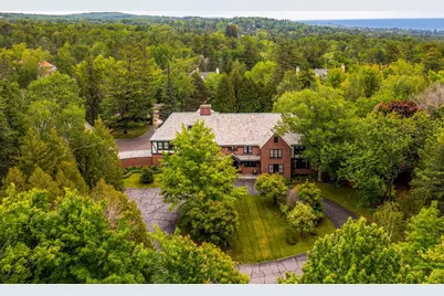 415 N Hawthorne Road, Duluth, MN 55812 - Photo 1