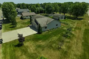 627 5th St NW, Richmond, MN 56368 - Photo 40