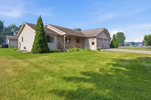 627 5th St NW, Richmond, MN 56368 - Photo 32