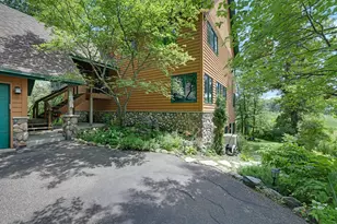 502 Shoreline Dr, Wayzata, MN 55391 - Photo 2