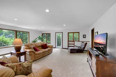 502 Shoreline Drive, Wayzata, MN 55391 - Photo 24