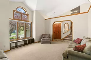 11525 Pondview Ct, Champlin, MN 55316 - Photo 4