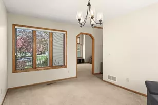 11525 Pondview Ct, Champlin, MN 55316 - Photo 8