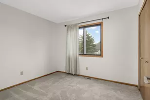 7580 13th St N, Oakdale, MN 55128 - Photo 16