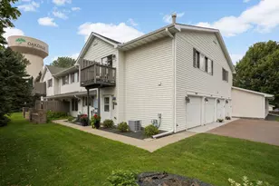 7580 13th St N, Oakdale, MN 55128 - Photo 1