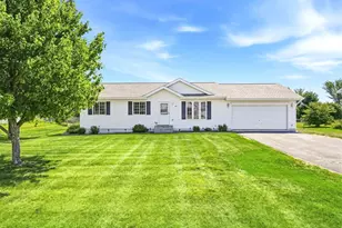418 Marc St, Star Prairie, WI 54026 - Photo 2