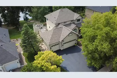 6690 Brenden Court, Chanhassen, MN 55317 - Photo 4
