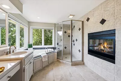 6690 Brenden Court, Chanhassen, MN 55317 - Photo 32