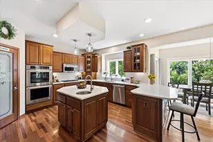 6690 Brenden Ct, Chanhassen, MN 55317 - Photo 10