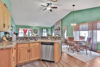 13433 Newlander Avenue, Lindstrom, MN 55045 - Photo 12