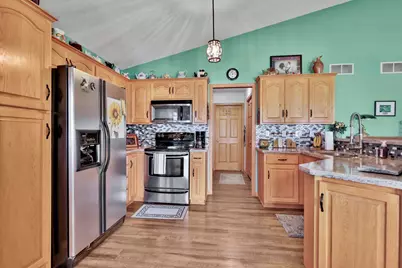 13433 Newlander Avenue, Lindstrom, MN 55045 - Photo 10