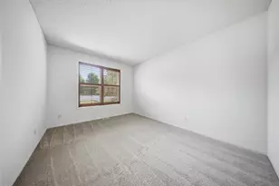2489 Eyrie Dr, Woodbury, MN 55129 - Photo 8