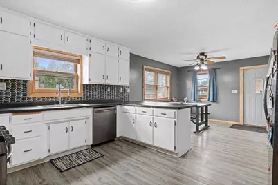 305 2nd Street NE, Pine City, MN 55063 - Photo 8