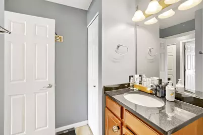 6010 Chasewood Parkway #206, Hopkins, MN 55343 - Photo 4