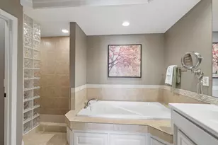 10100 Indigo Dr, Eden Prairie, MN 55347 - Photo 24
