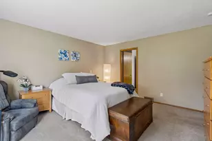 9629 Bennett Pl, Eden Prairie, MN 55347 - Photo 32