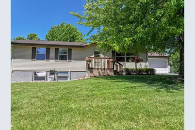 611 E Nestor Street, Osakis, MN 56360 - Photo 1