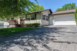 611 E Nestor St, Osakis, MN 56360 - Photo 34
