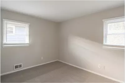 6418 Knoll St N, Golden Valley, MN 55427 - Photo 14