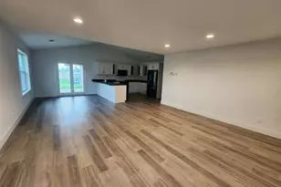 213 Century Ln, Silver Lake, MN 55381 - Photo 4