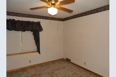 1907 2nd Avenue SW, Austin, MN 55912 - Photo 12