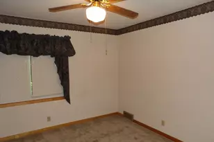 1907 2nd Ave SW, Austin, MN 55912 - Photo 12