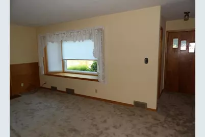 1907 2nd Avenue SW, Austin, MN 55912 - Photo 6