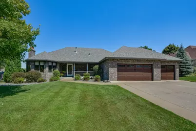 313 Wyndham Circle W, New Brighton, MN 55112 - Photo 4