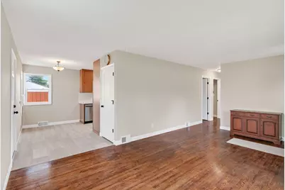 2231 Maryland Avenue E, Saint Paul, MN 55119 - Photo 8