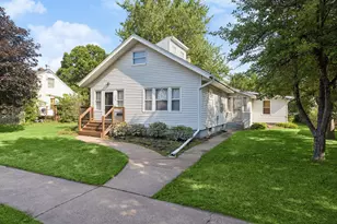 229 N 2nd St, New Richmond, WI 54017 - Photo 2