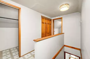 319 Annapolis St E, West Saint Paul, MN 55118 - Photo 12