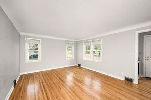 319 Annapolis St E, West Saint Paul, MN 55118 - Photo 2